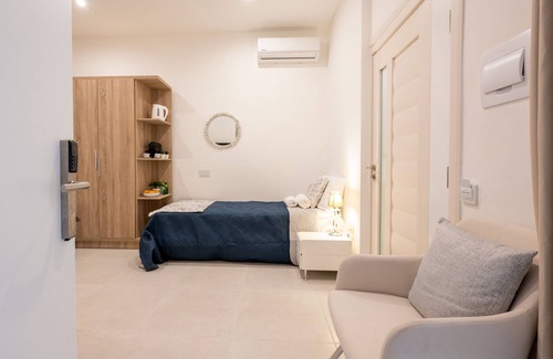 Gzira Hotel | Vela Blu Suites - Twin Room