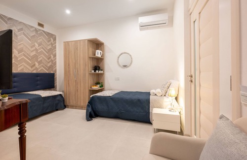 Gzira Hotel | Vela Blu Suites - Twin Room