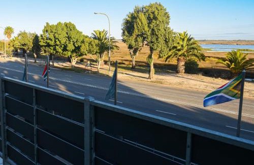 Velddrif House | Velddrif Riverside Guesthouse