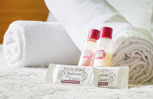 Fracalanza Hotel | Velinn Pousada Chateau do Luar