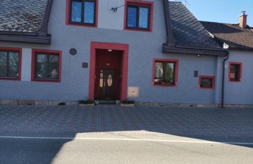 Chvalkovice House | Velká Bukovina