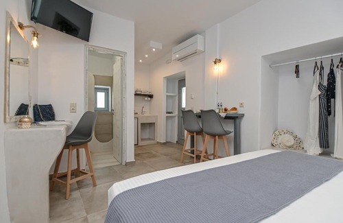 Naxos Apartment | Venetian Suites II