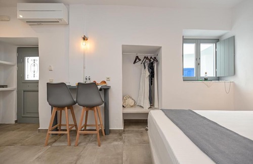 Naxos Apartment | Venetian Suites II