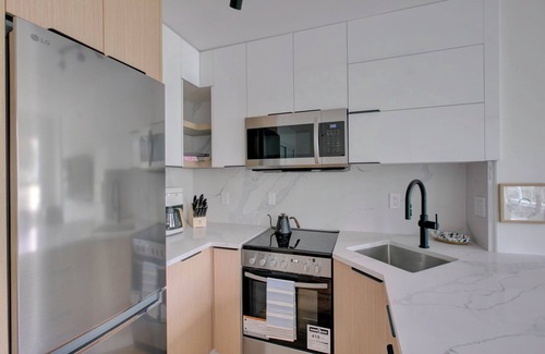 Downtown Vancouver Apartment | Verde on Beach 💚 | Nature- inspired Studio in Downtown