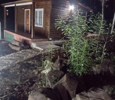 Leandro N. Alem House | VerdeMonte - Cabaña Guatambú