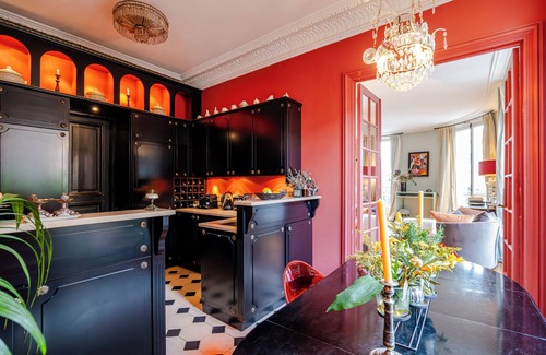 Notre Dame Apartment | Vermilion Splendour, by Veeve