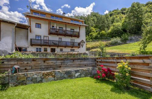 Sluderno Apartment | Vernalhof Apt Sunnaseit