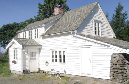 Radoy House | Very nice and charming cottage with great location.