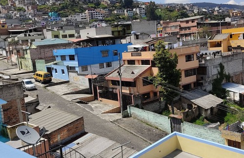 Quito Apartment | Very private and quiet suite with a panoramic view of the entire city