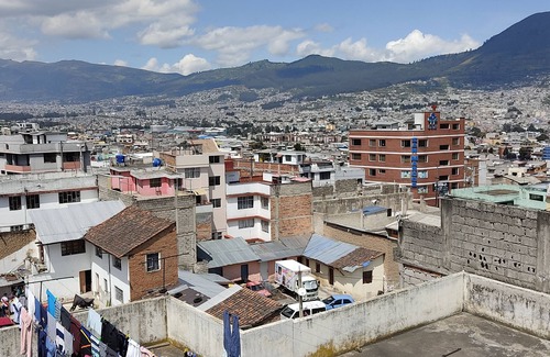Quito Apartment | Very private and quiet suite with a panoramic view of the entire city