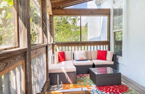 Port Royal Apartment | Veteran Owned Port Royal Escape