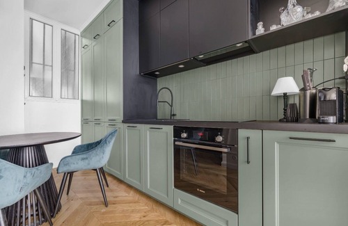 Quartier de la Folie-Mericourt Apartment | Vetiver, 1BR/1BA, 3 people