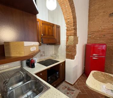 Campiglia Marittima Apartment | Via Pellettier 12