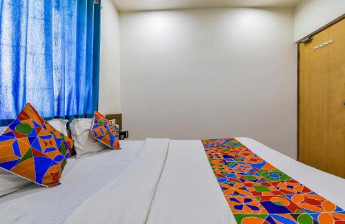 Prahlad Nagar Hotel | Via Relax Inn - Nr Sarkhej - Gandhinagar Highway