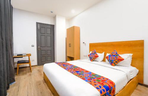 Delhi Hotel | Via The Luxe Inn