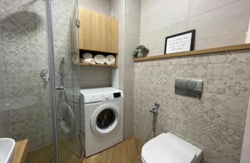 rayon Triaditsa Apartment | Via421 by COSHER