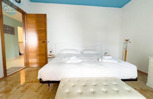 Roiano-Gretta-Barcola-Cologna-Scorcola Apartment | Viale Miramare 279 Tirabora Short Rent