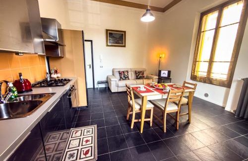 Le Cure Apartment | Viale Volta Authentic Apartment