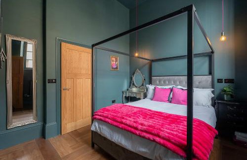Barnard Castle Apartment | Vibrant 2-Bedroom Chapel Retreat