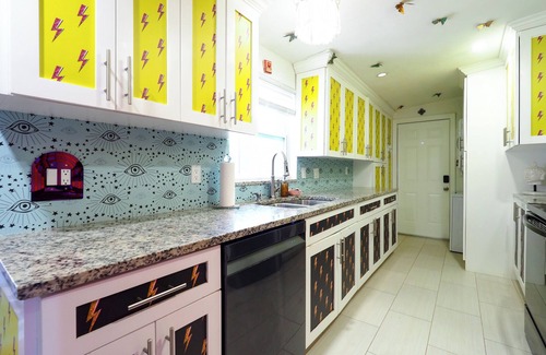 Palm Beach Gardens House | Vibrant Oasis in Downtown Palm Beach Gardens