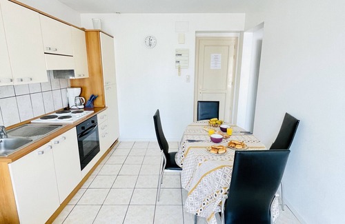 Forges-les-Bains Apartment | Victor Hugo: Apartment 300 metres from the thermal baths