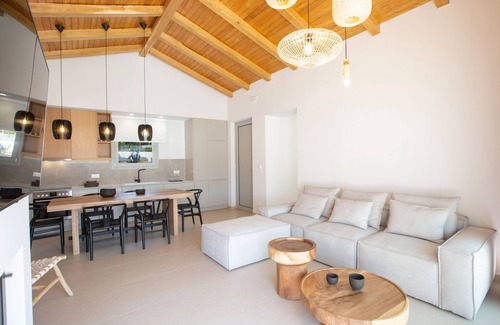 Lefkada Town Villa | VIENTO LUXURY VILLAS - Lefkada Sunset Villa, sea views near Lefkada town