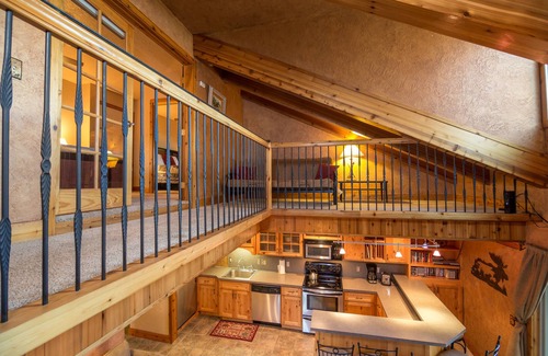 Sunriver House | View of Golf Course & Mt. Bachelor, Bikes, Near Village Mall