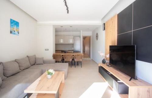 Yenion Apartment | View on Scorpios 2 - Ktena Accomodation