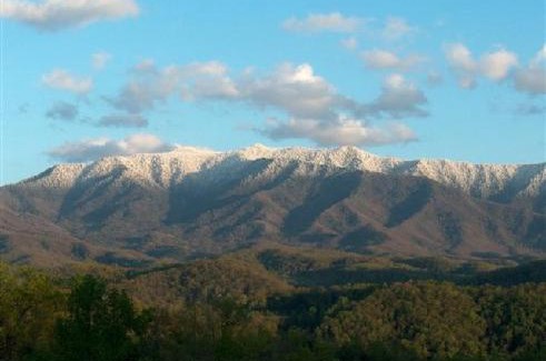 Gatlinburg House | Views Above the Rest by Venture Smoky Mountains