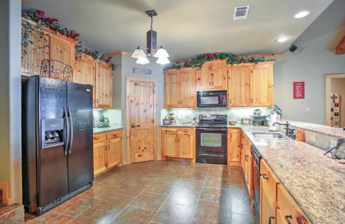 Log Cabin House | Views and Private Dock Lakefront Eustace House!
