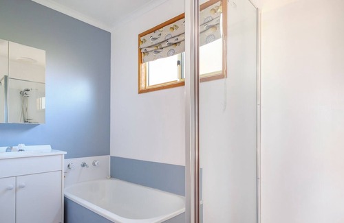 Alonnah House | Views on Bruny