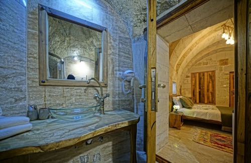 Ortahisar Hotel | Vigneron Cave Hotel