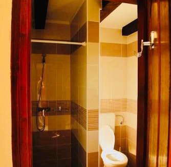 Baktaloranthaza House | Viktor Vendégház és Apartmanház