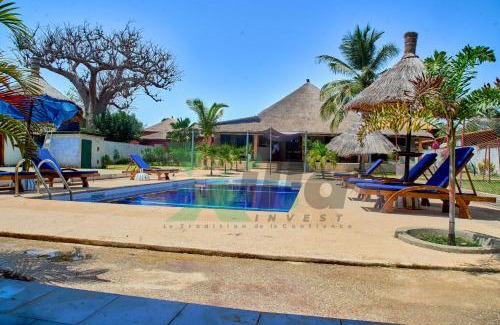 Saly Villa | VILLA à la Résidence Nianing1 avec Piscine et Jardin 1100m2