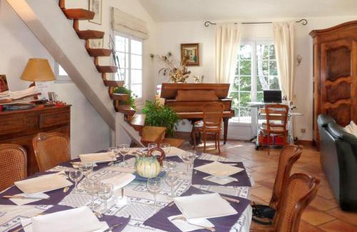 Cereste Villa | Villa élégante à Céreste avec piscine privée et jacuzzi