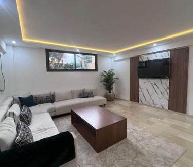 Inezgane Villa | Villa Élégante dans Résidence Sécurésée à Agadir