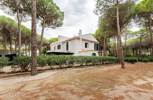 Santa Margherita di Pula Villa | Villa 100 mt from the sea with WI-FI in private condominium a few km from Pula