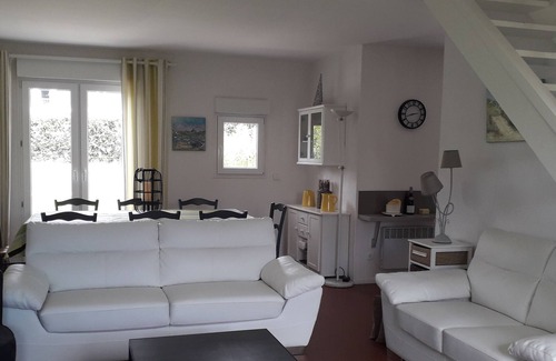 Batz-sur-Mer House | Villa 100m from sandy beach 12 people 6 bedrooms. Comfortable calm