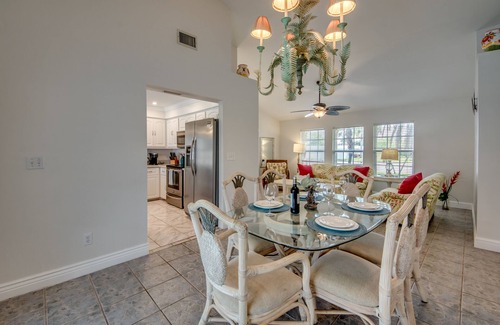 Yacht Club House | Villa 11 Walk to Beach, Pool, Bikes, Kayaks, Direct Gulf Access, 154 Reviews.
