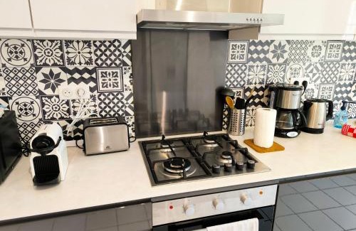 Pau Nord Villa | Villa 15 pers - Jardin Arbore - Calme - Parking