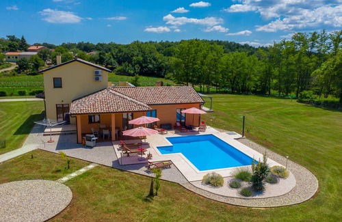 Karojba Villa | Villa ∙ 3 bedrooms ∙ 6 guests