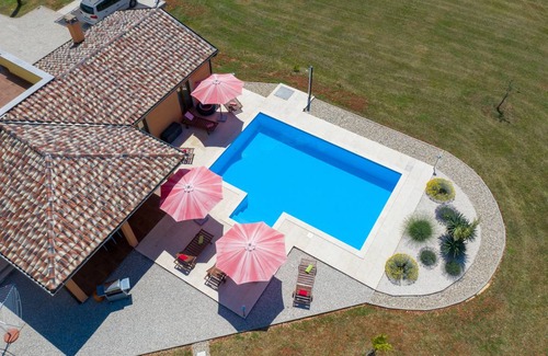 Karojba Villa | Villa ∙ 3 bedrooms ∙ 6 guests