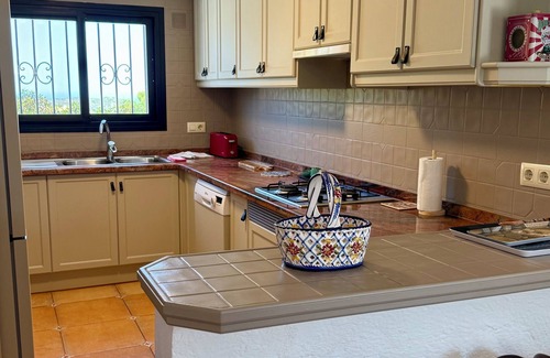 Cumbre del Sol Villa | Villa 6 pers. with pool and spectacular sea views, close to shops