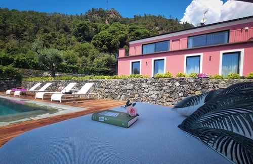 Bonassola Villa | Villa al Cio, oasis with pool and tennis court a stone throw from Cinque Terre