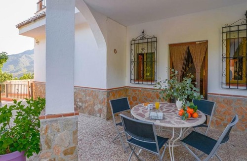 Guajar Faraguit Villa | Villa Alborada Los Guajares by Ruralidays