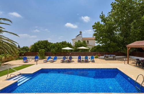 Pegeia Villa | Villa Ambrosia in Coral Bay