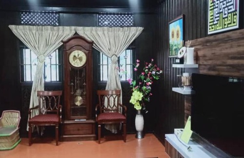 Parit Jawa Villa | Villa Amyleeya