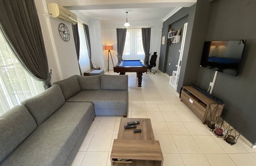 Ciftlik Villa | Villa Ana - 3 Bedroom Villa with Private Pool and Garden and Wifi