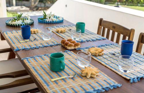 Villaggio Mandorli Villa | Villa Angelina con piscina e giardino privato a pochi passi dalla Spiaggia di Campus