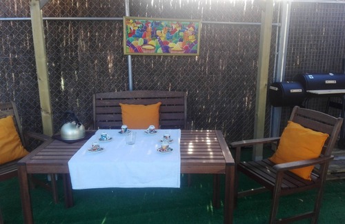 Llinars del Valles House | Villa + Apart. 20'beach, near Bcn, 2 pools, wifi, 23people, train direct aerport